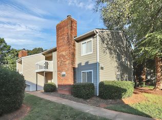 6121B Heathstone Ln, Charlotte, NC 28210