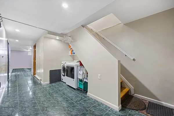 Sold by Keller Williams Realty Gold Coast | media 22
