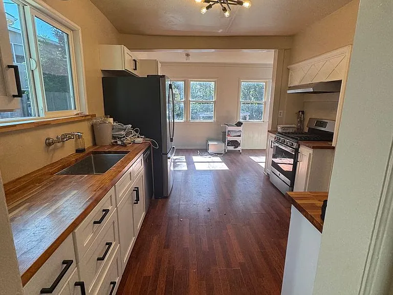 567 Hathway Ave — Photo 16