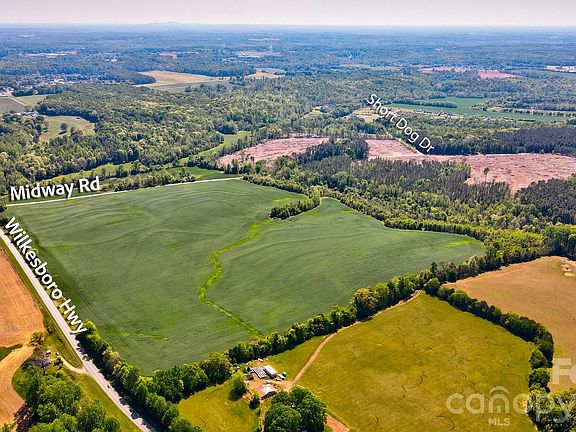 3rd image of 225 Midway Rd