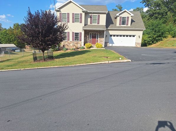 131 Pleasant View Ter
