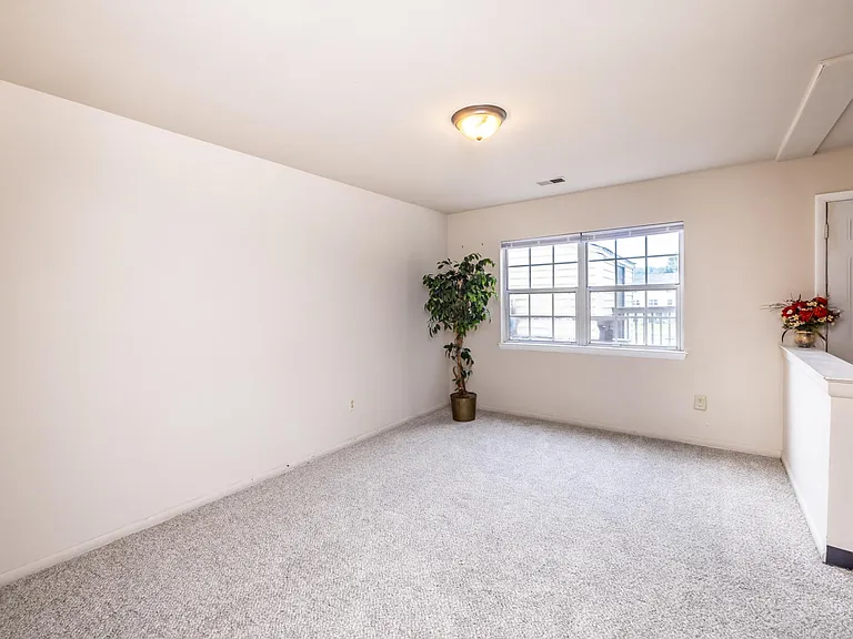 188 Chester Ct #1 — Photo 11