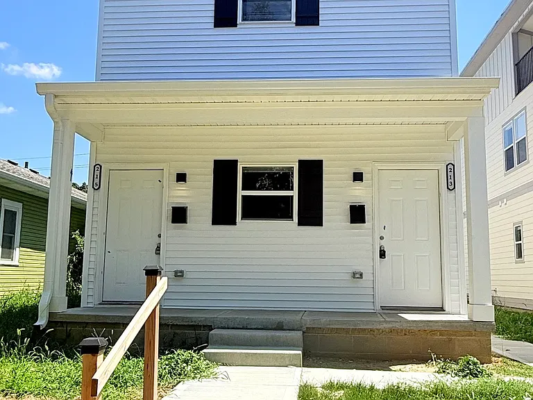 213 Jefferson — Photo 1