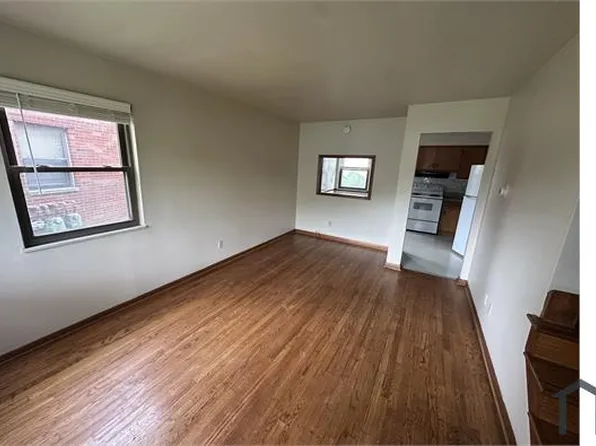 6330 Ambleside Dr APT D, Columbus, OH 43229