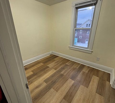 2nd image of 322 2nd St APT 2