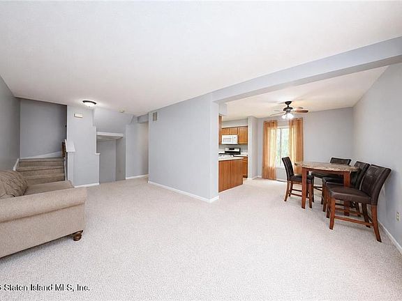 3rd image of 154 Ilyssa Way