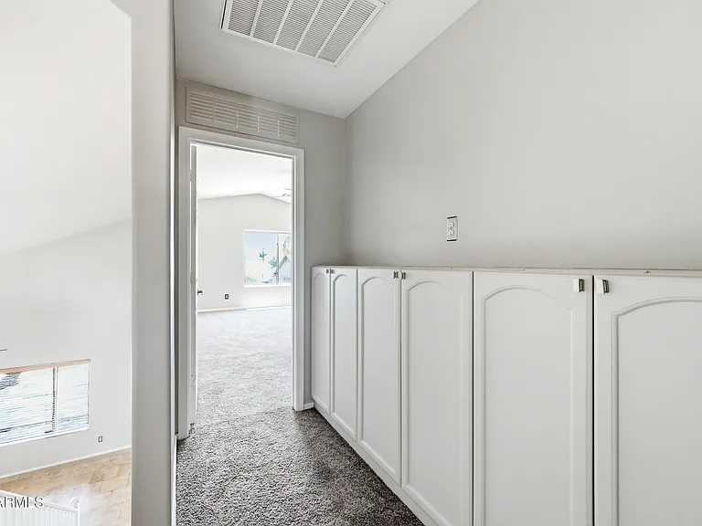 3289 E Waterman St — Photo 18