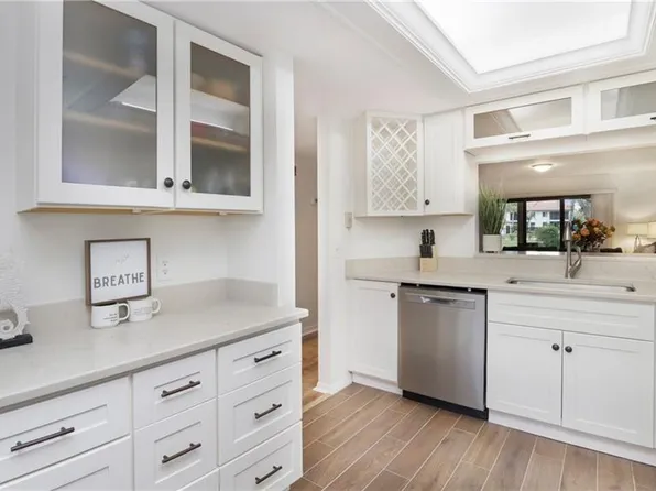 4957 Pepper CIR #C104, NAPLES, FL 34113