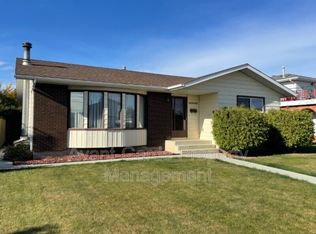12428 51st St NW, Edmonton, AB T5W3H5