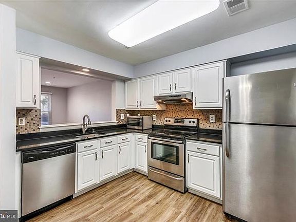 3rd image of 19154 Highstream Dr #1020