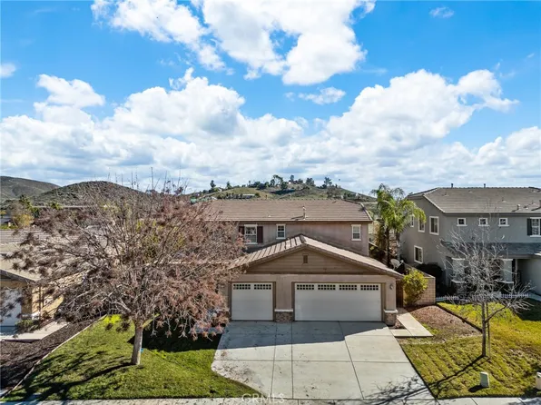 23821 Black Canyon Dr, Quail Valley, CA 92587