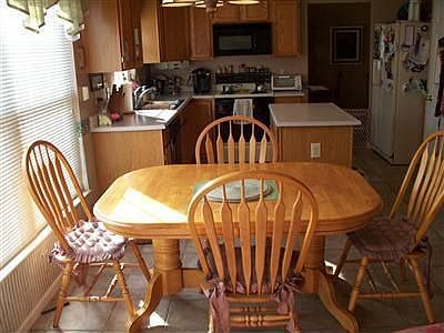 3rd image of 2931 Whitley Ct
