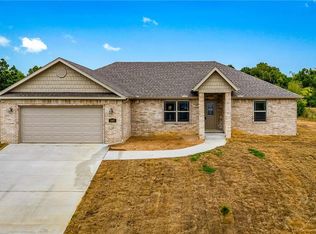 3187 Oglethorpe St, Springdale, AR 72764