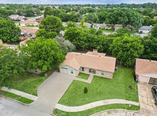6908 Betsy Ross Ct, Watauga, TX 76148