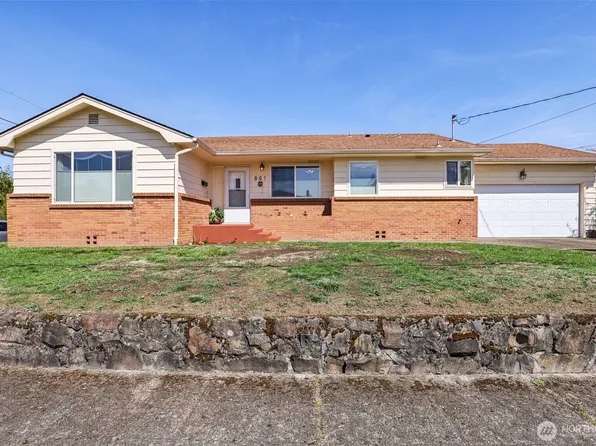 801 Cowlitz Way, Kelso, WA 98626