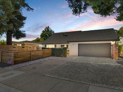 8180 La Riviera Dr, Sacramento, CA, 95826