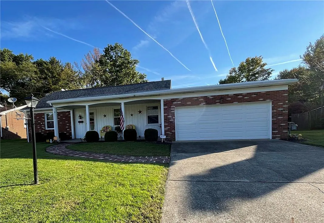 76 Spring Valley Dr photo 1