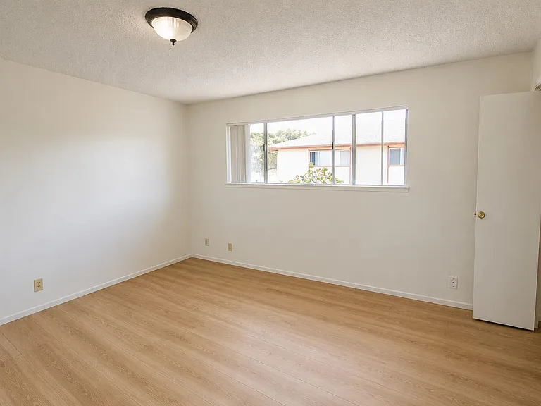 1338 Galleon Way #C — Photo 8