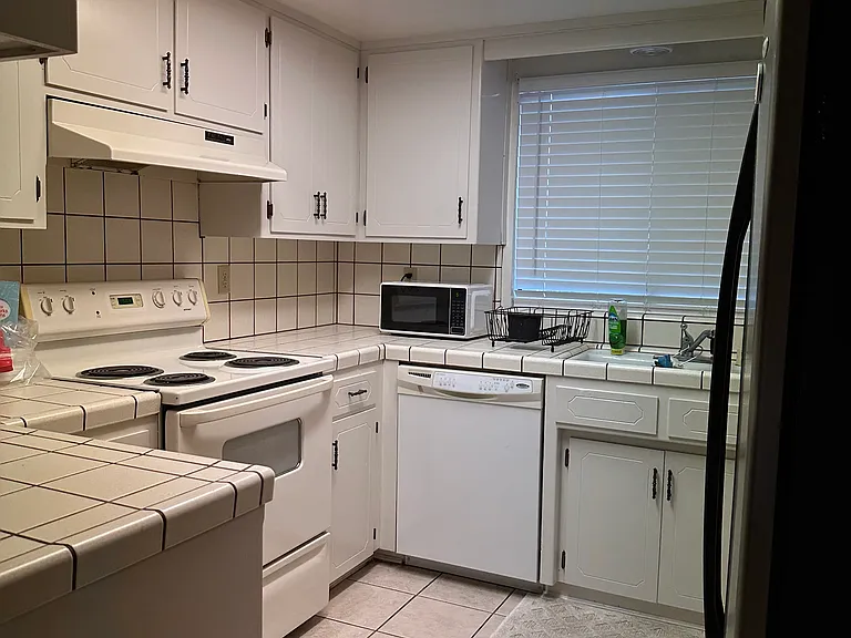 6038 W Feemster Ct — Photo 2