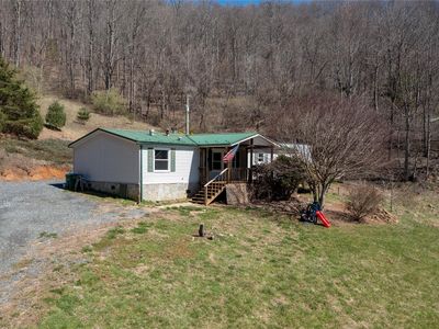 254 Colehearth Hollow Rd, Bakersville, NC, 28705