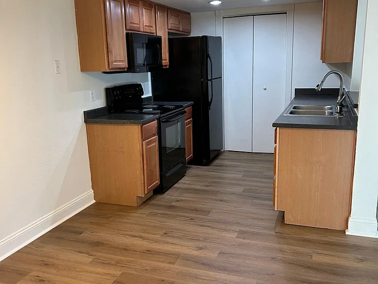 555 Patriot Blvd #169 — Photo 4