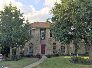 8705 Creekside Dr, Rowlett, TX 75089