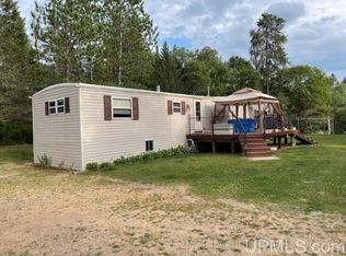 W10445 Rugeville Rd, Dunbar, WI 54119