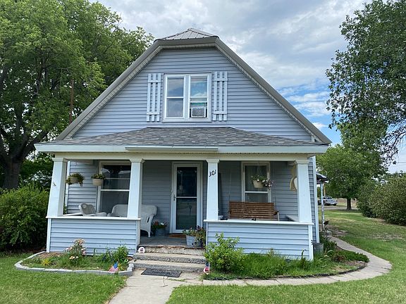 3rd image of 301 E Church St