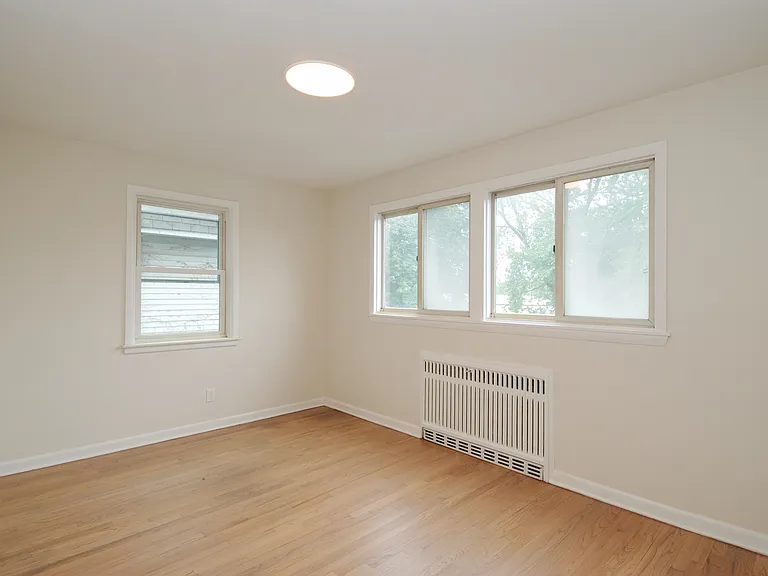306 Courtland Ave #1 — Photo 8