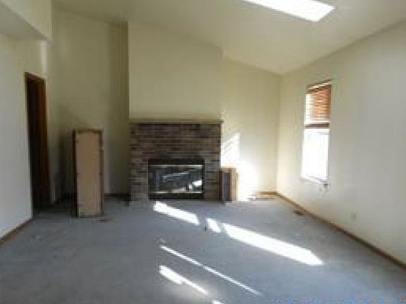 5th image of 1725 N Baldwin Ave