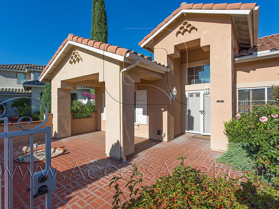 1st image of 40025 Athena Ln