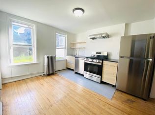 261 7th St #2, Hoboken, NJ 07030