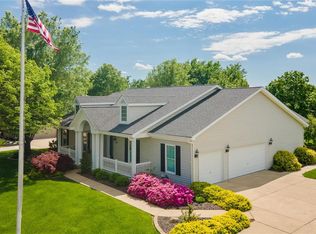 1827 Majestic Oaks Dr, Wentzville, MO