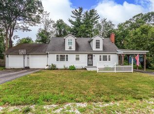 12 Monroe Dr, Hooksett, NH 03106