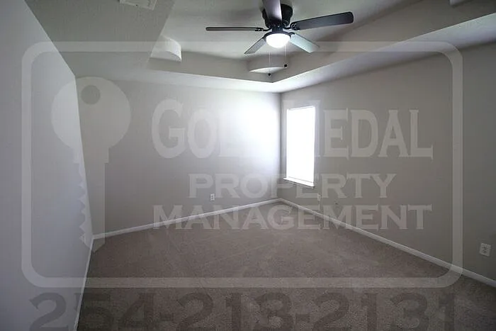 302 James Loop — Photo 17