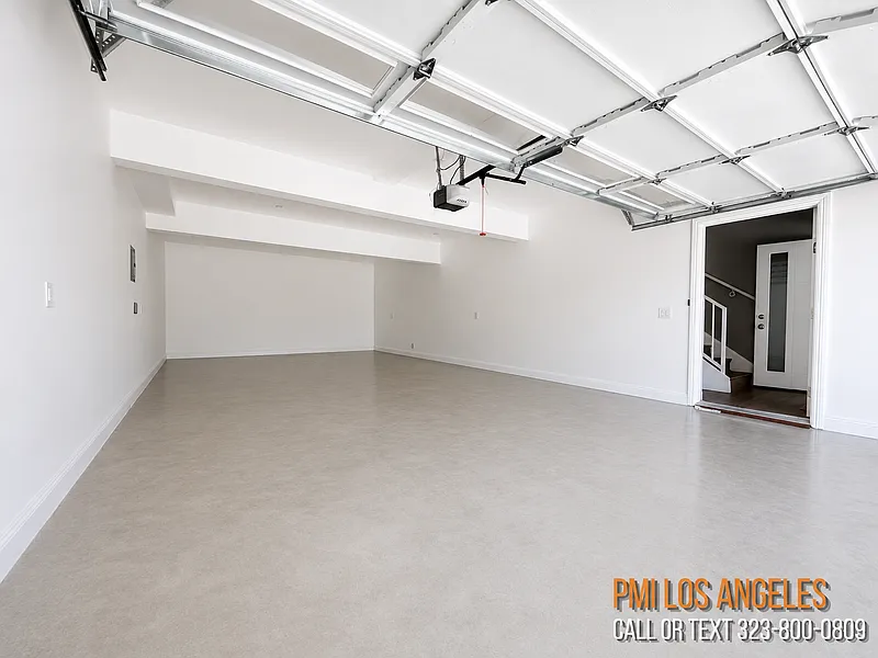 5 bed, 5.0 bath, 1850 sqft, $4,295 — Photo 3