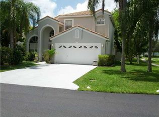101 Woodlake Cir, Greenacres, FL 33463