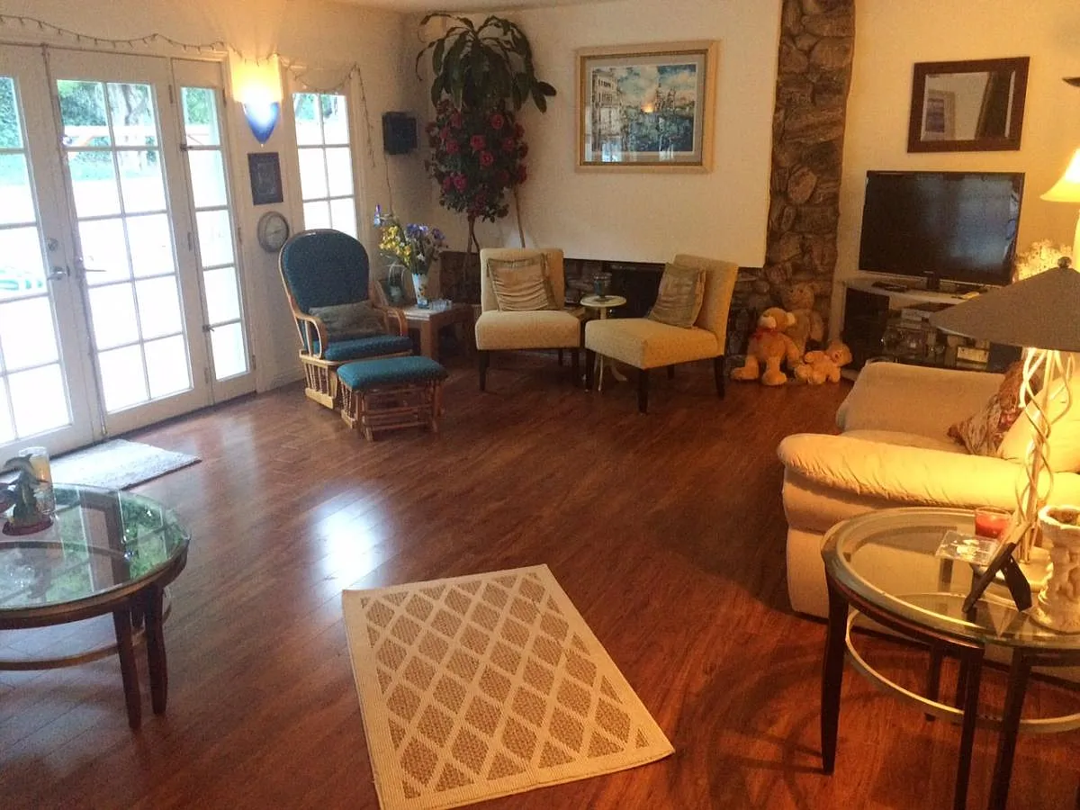 3 bed, 1770 sqft, $1,200 — Photo 1