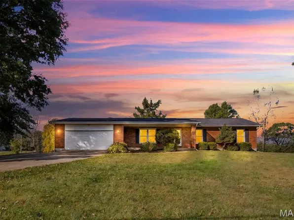 1358 Highway K St, Saint Clair, MO 63077