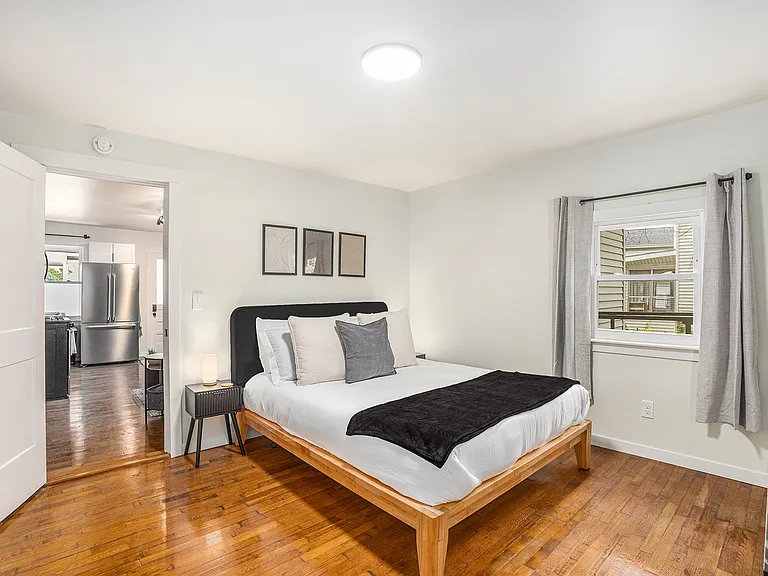 37 Gold Ave NW #1 — Photo 11
