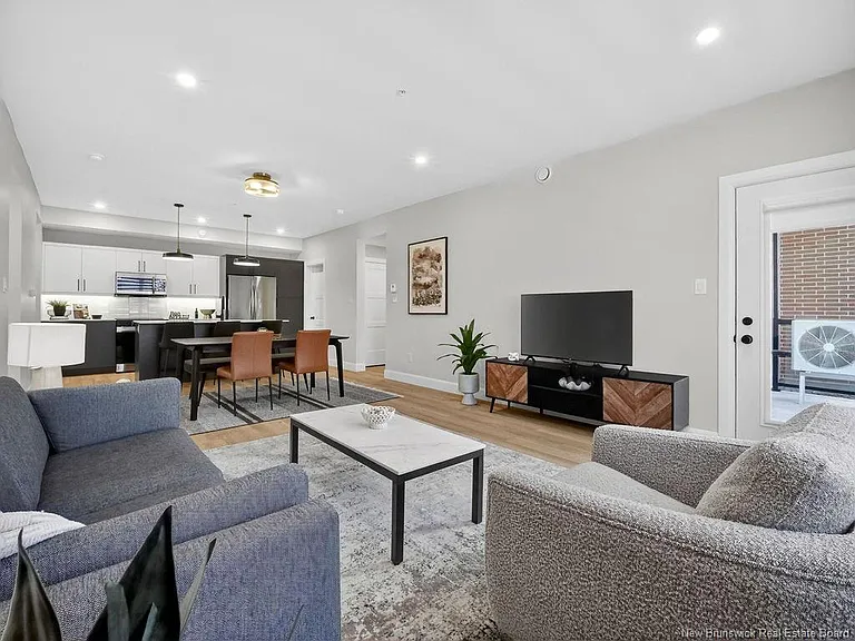 132 Quinn Ct #106 — Photo 31