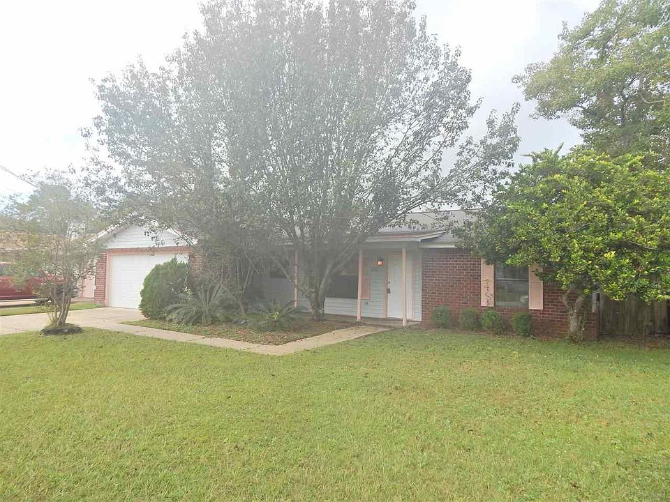 1st image of 831 Lavon Dr