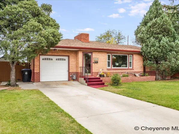 3243 Forest Dr, Cheyenne, WY 82001