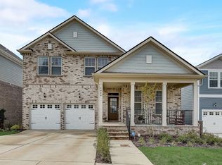 1048 Pebble Run Rd, Hendersonville, TN 37075