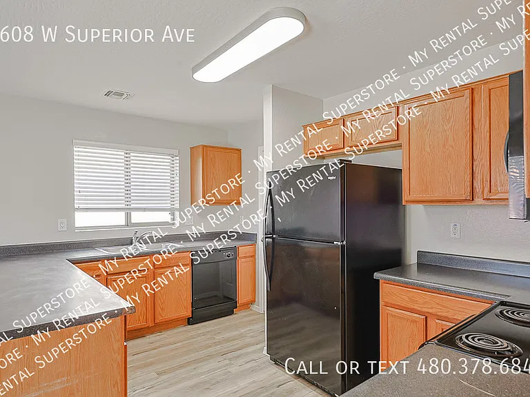 8608 W Superior Ave — Photo 10