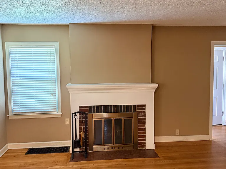 5253 N Spruce Ave — Photo 5