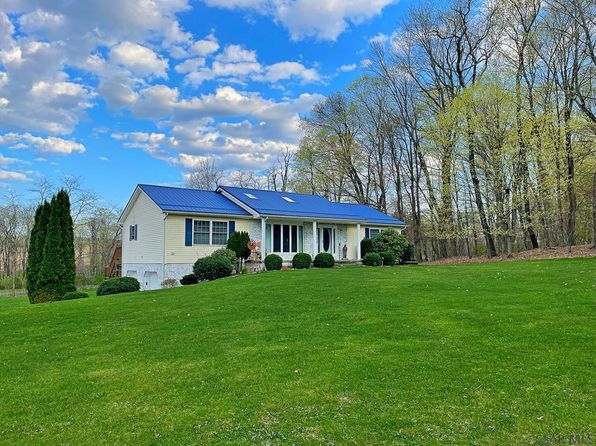 108 Baumgardner Rd, Salix, PA 15952