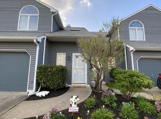27 Shore Dr, Long Branch, NJ