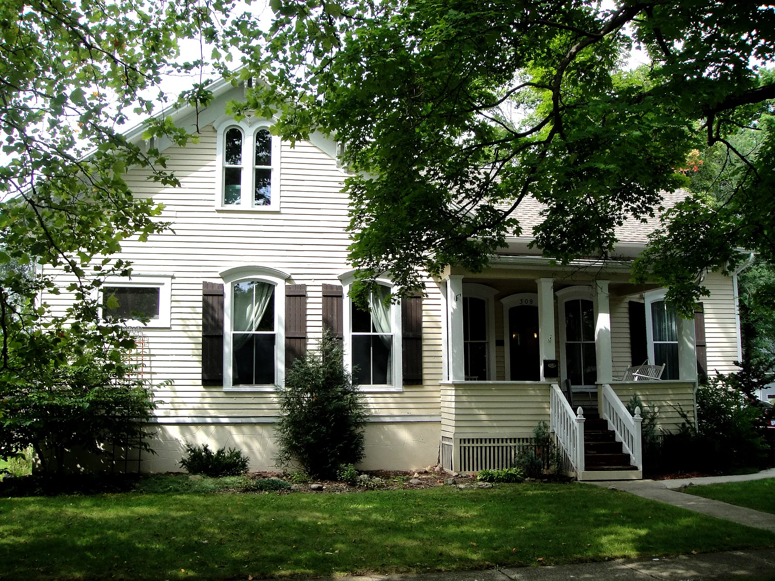 309 W Shawnee St photo 1