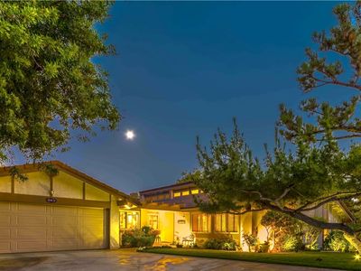 662 Via Zapata, Riverside, CA, 92507